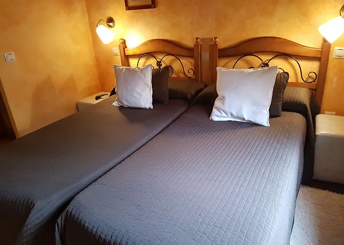 Adults Only Сеговия